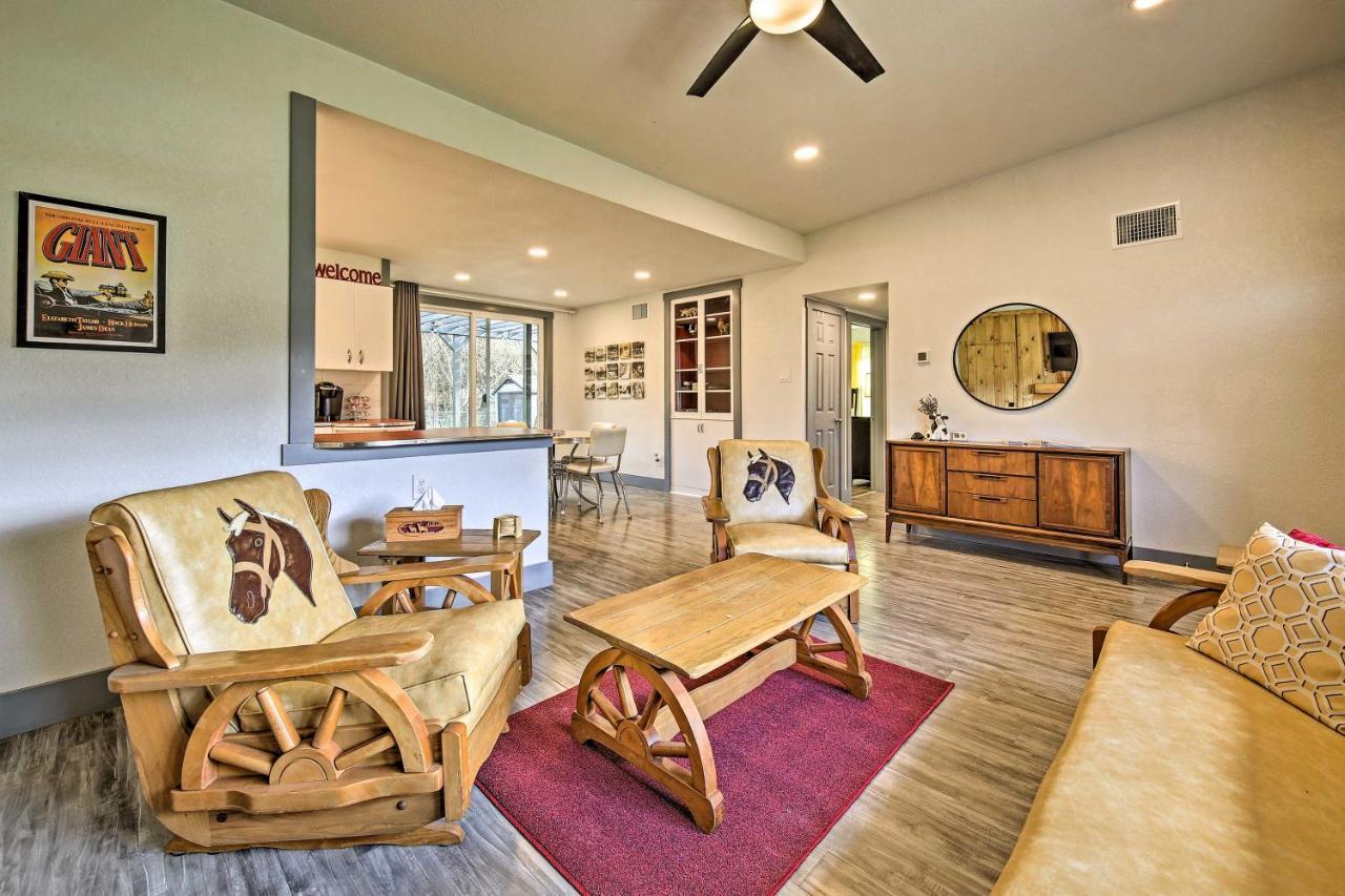 Remodeled Retro Home With Deck, Walk To Main Street! Blanco 外观 照片