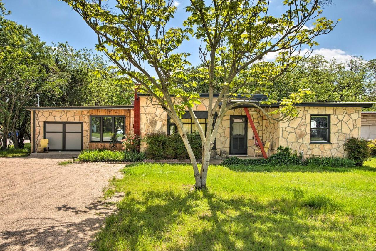 Remodeled Retro Home With Deck, Walk To Main Street! Blanco 外观 照片