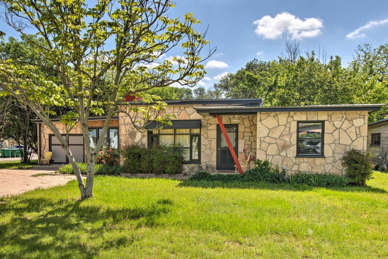 Remodeled Retro Home With Deck, Walk To Main Street! Blanco 外观 照片